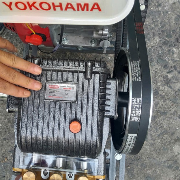Máy rửa xe oshima 2hp động cơ xăng yokohama 6,5hp