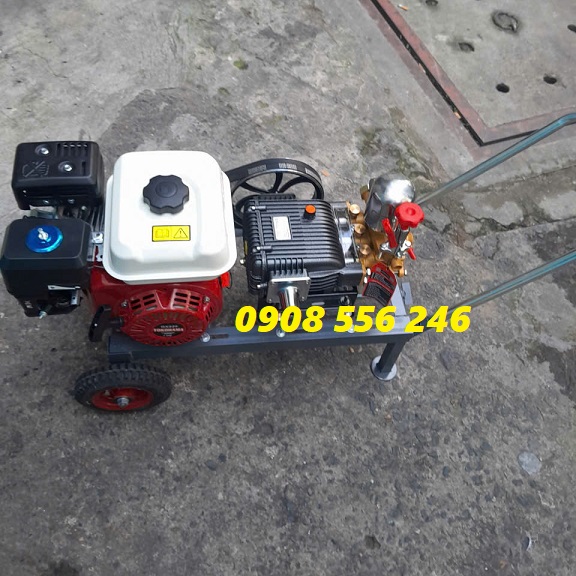 Máy rửa xe oshima 2hp động cơ xăng yokohama 6,5hp